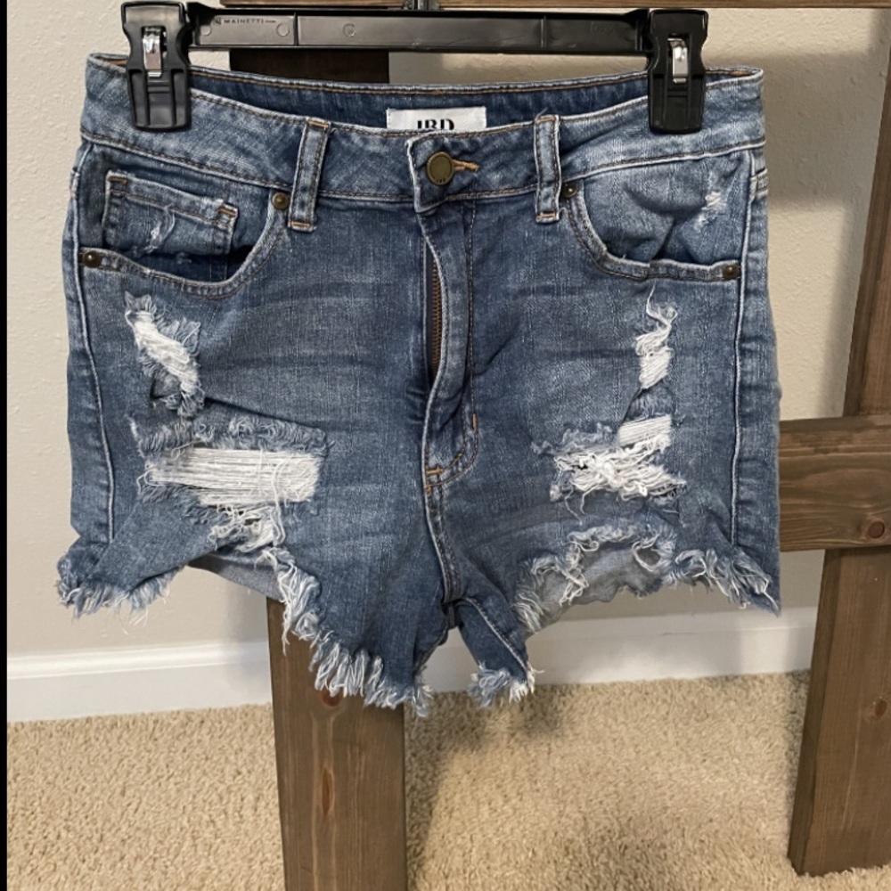 A5 - 262 JBD distressed blue jean shorts size medium just black denim